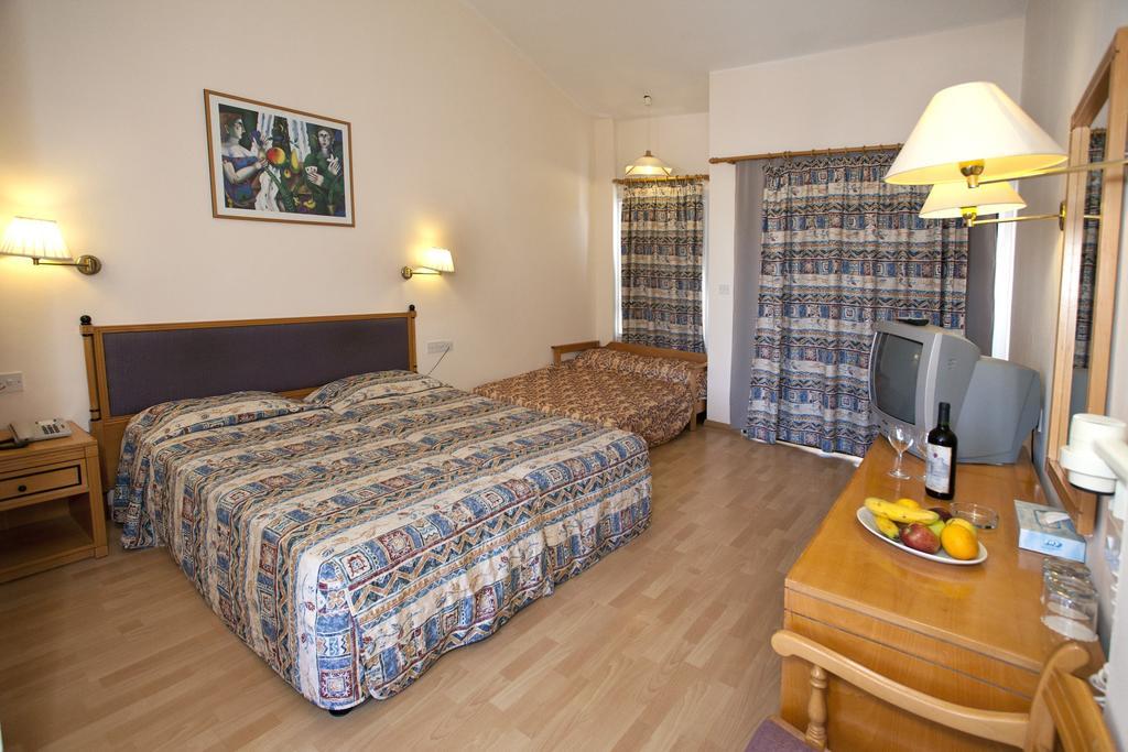 Episkopiana Hotel & Sport Resort Episkopi  Bilik gambar