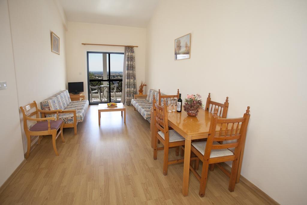 Episkopiana Hotel & Sport Resort Episkopi  Bilik gambar